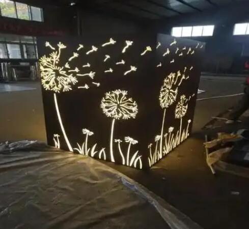 加查耐候钢灯箱